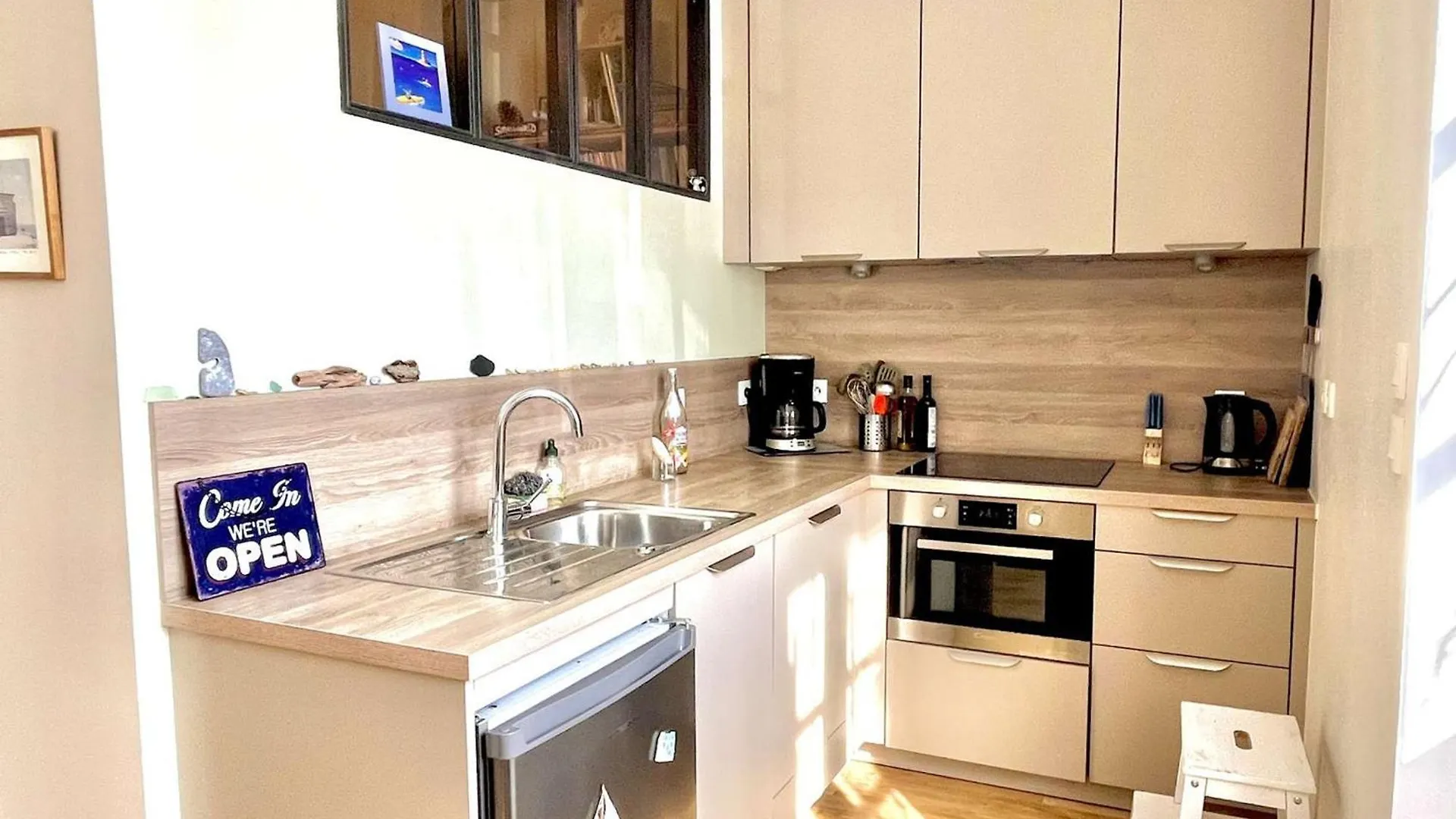 Appartement De 49M2 Avec Parking Prive, A 200M Des Plages - Fr-1-479-229 Étel 0*,
